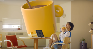'맥심=이나영 공식이 깨졌다?' 24년 만에 바뀐 맥심 광고 모델