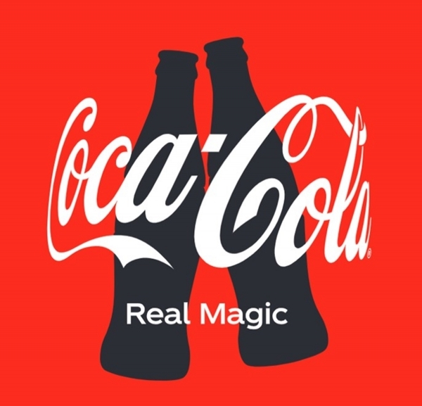코카콜라의 글로벌 슬로건 ‘리얼매직’과 ‘허그’ 로고